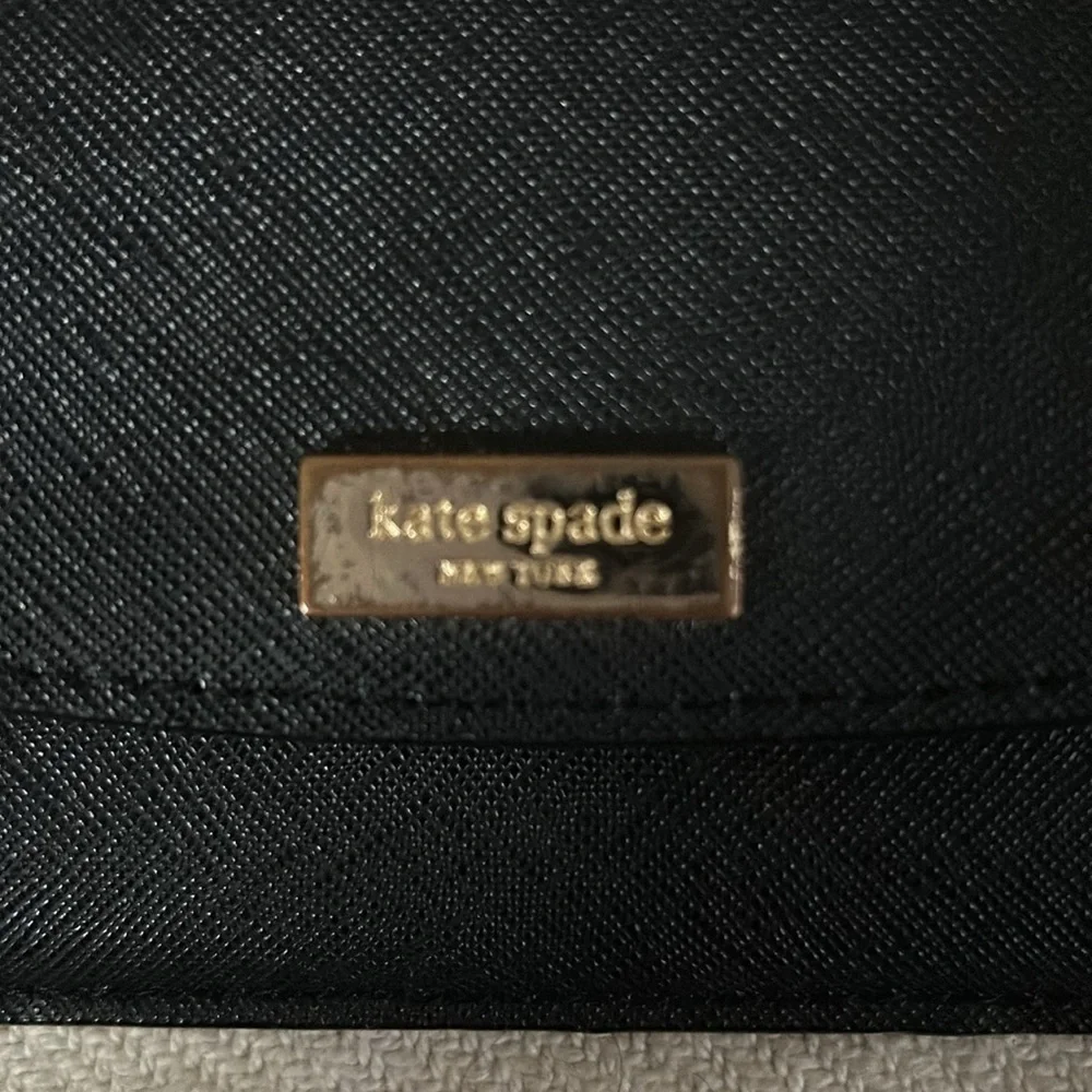 Black Kate Spade card holder with ID window - Picture 5 of 5